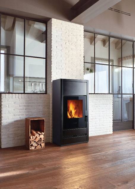 Le poêle à bois E928 NOIR