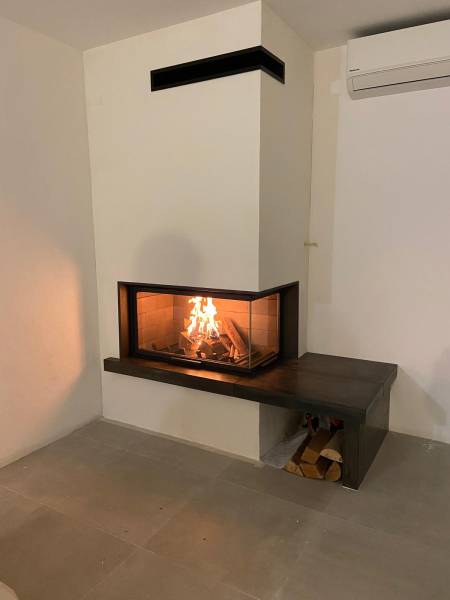 Installation Cheminée d'angle à Mouans-Sartoux dans les Alpes Maritimes